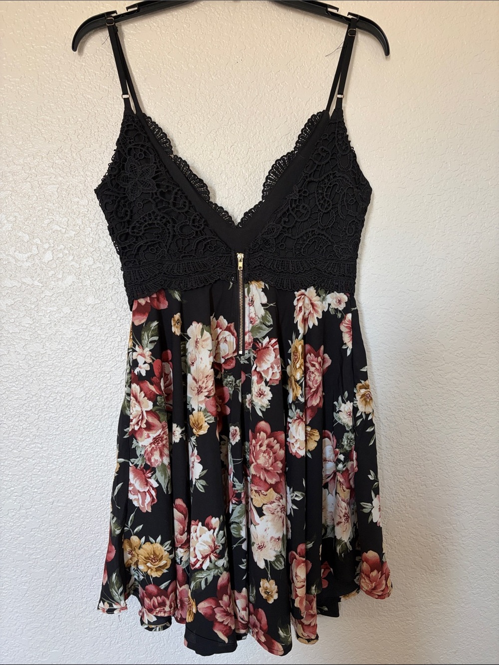Haute Monde Black Floral Lace Mini Dress - Picture 6 of 10